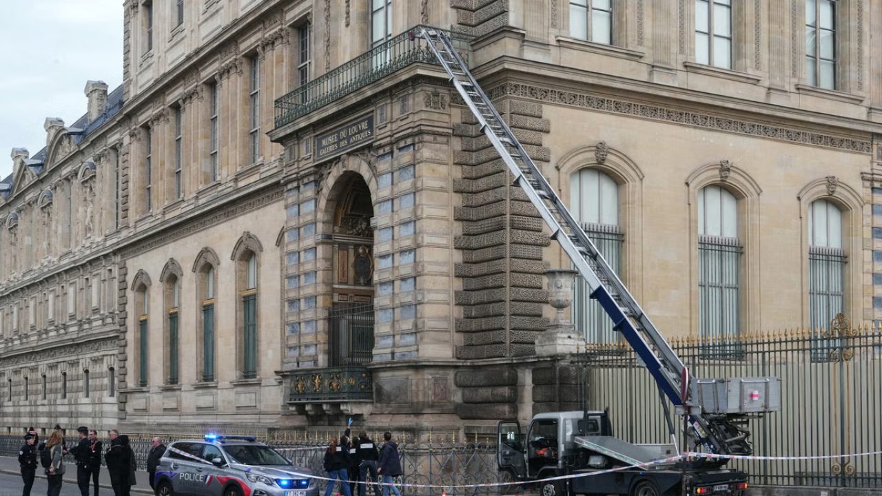 ed834cf8-d597-444b-a68d-a90a97ed6c76