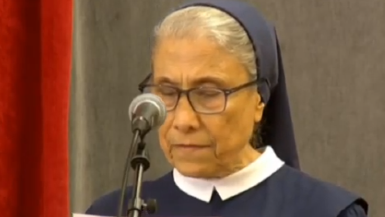 f219dbcdfcd0a1afe3ca17277eeab16f