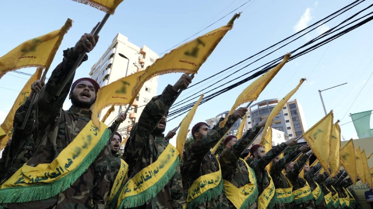 hezb units holding flags