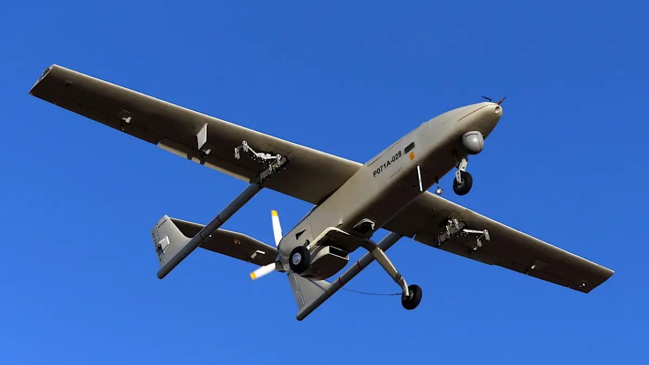 iranian_airplane-qq9xjzxtut5cuw9fpftp4c1m58yts10liitpe5vig0