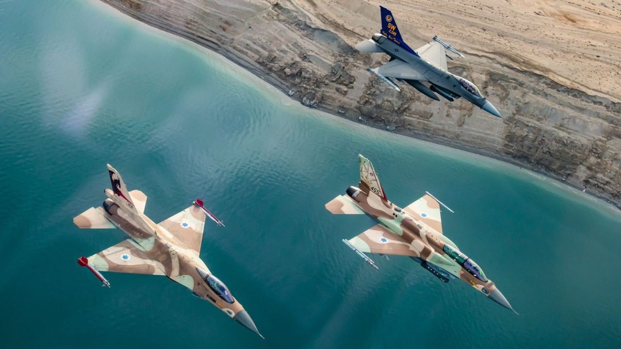 israeli fighter planes next to each other