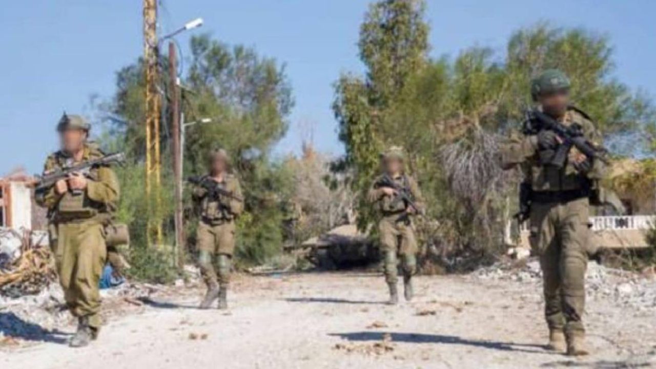 israeli soldiers marching