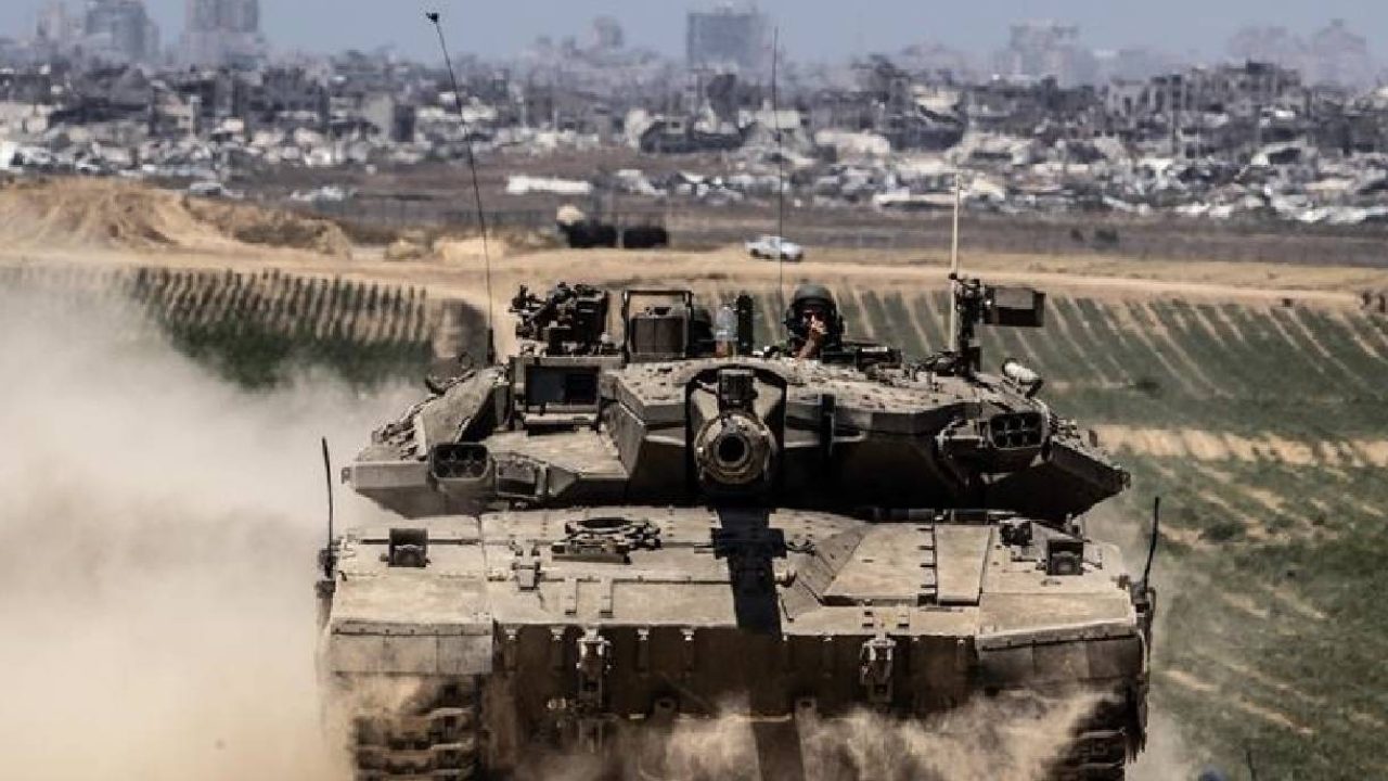 israeli tank pointing at camera