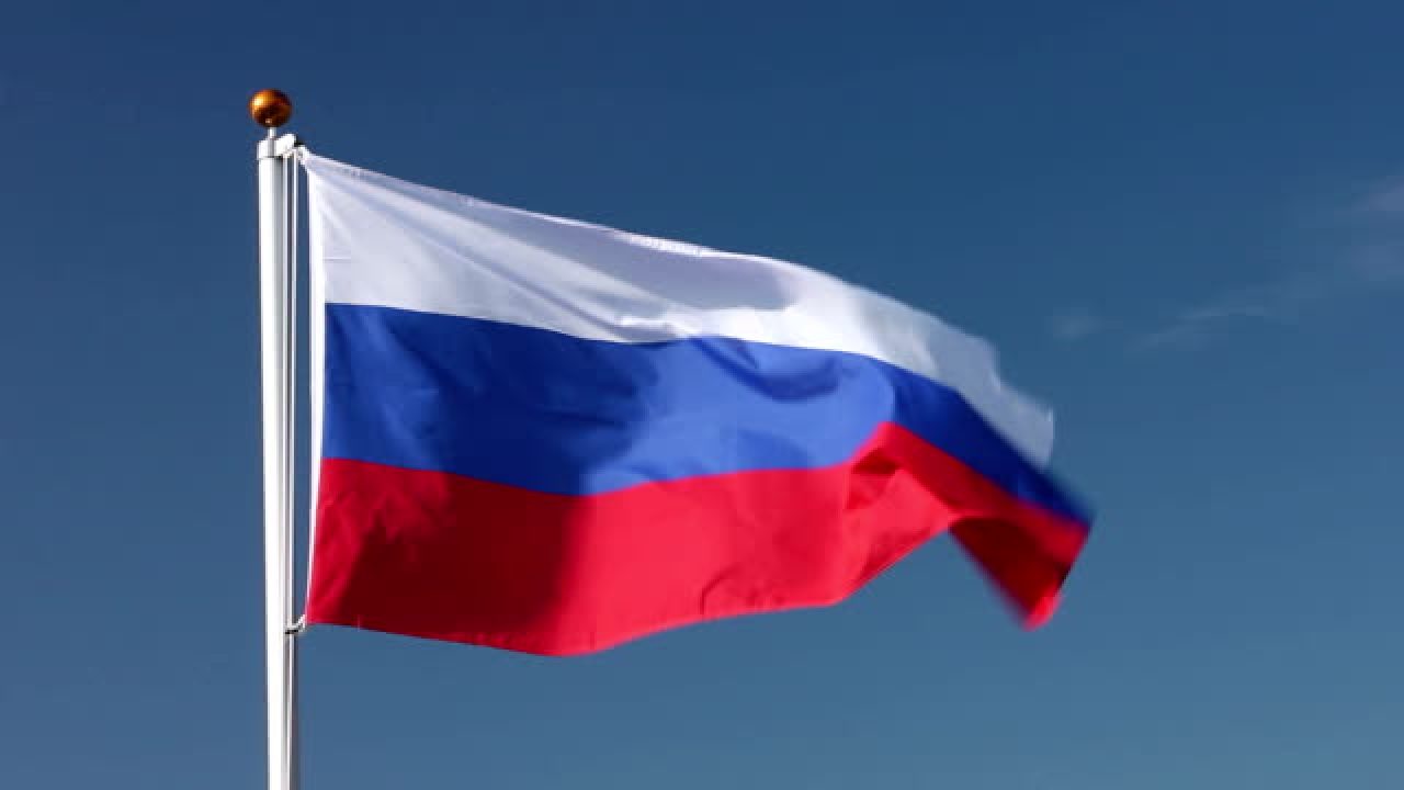 Stock HD video clip footage of the Flag of Russia being raised الدور الروسي فتور وحضور... وهذا ما يكشفه "LebTalks"