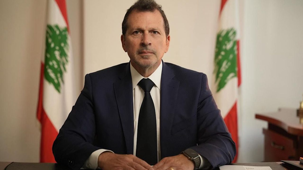 kamal-2-r986kv5epu02mwza0we7yu28jt5kqyadmoqpv8d7og