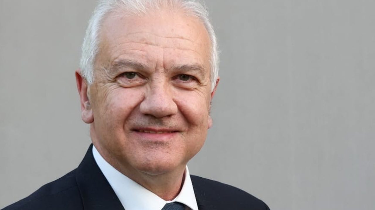 karamf-r48iczf8enus3h50tnwn57ehbq5kq0kw92ylti3py8