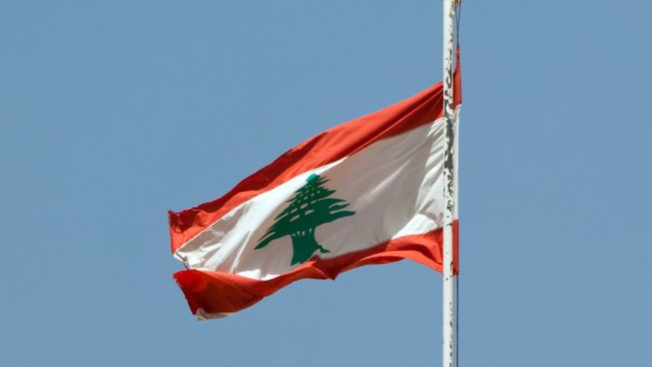 غيوم سوداء