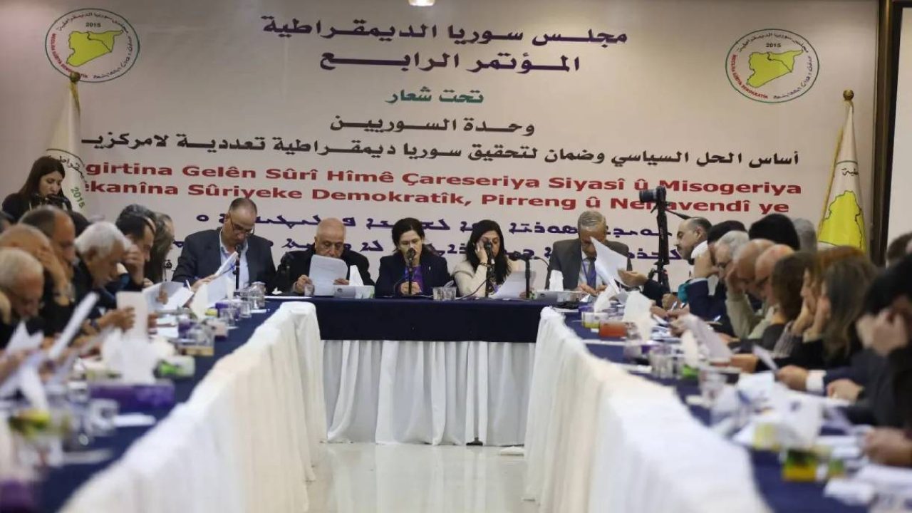 majles democratic press