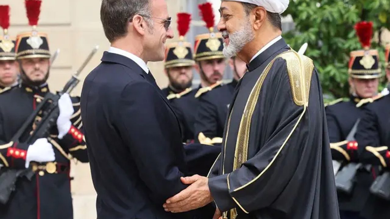 oman-and-france