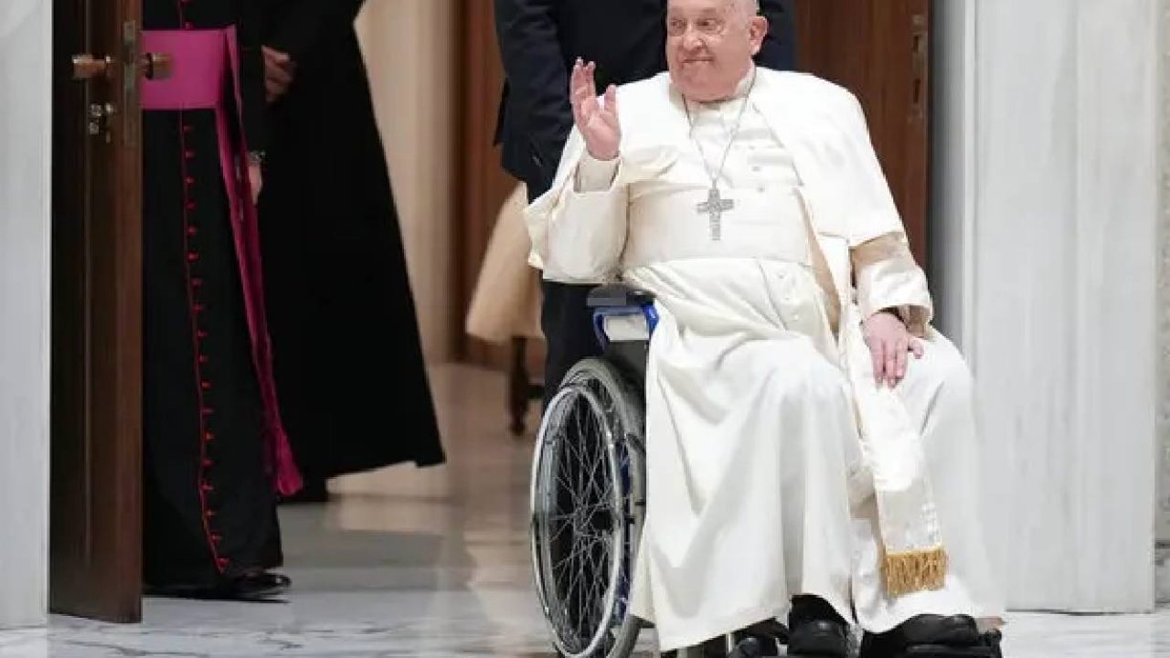 pope wheel chair