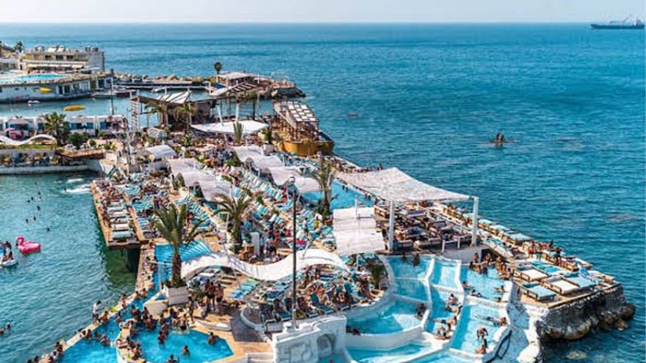 resort