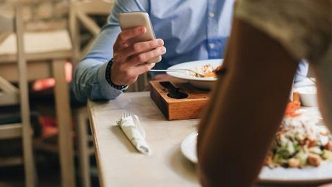 restaurant-qpoy2j4swlv7pm3lt6nn3iqp7ltia4yi7k6drntwdc