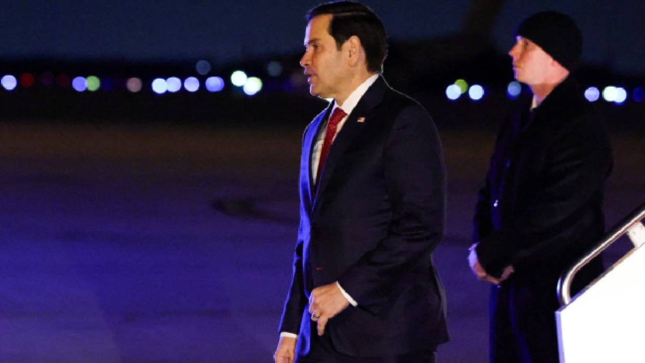 rubio leaving plane