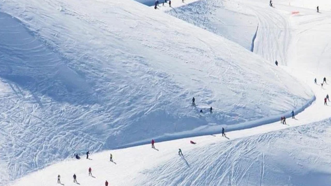 ski-r1hpl9ggjpniyjse8276ulc3xxcxbjvrvi4p3tszkw