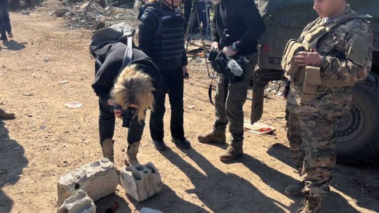 south leb - stun grenades