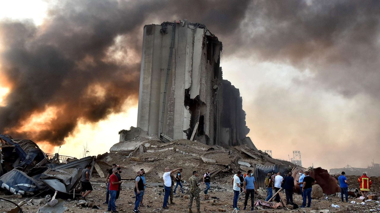 ss-200805-beirut-lebanon-explosion-08 ss-200805-beirut-lebanon-explosion-08