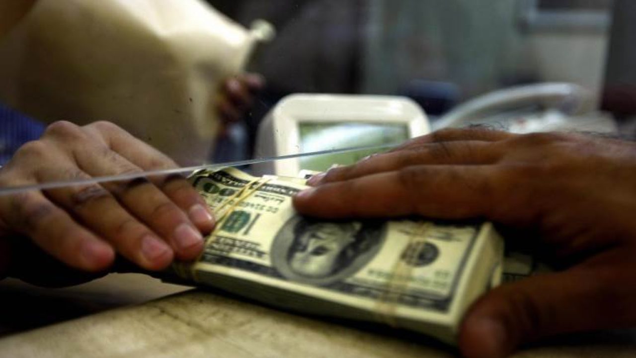 transfer تحويل الأموال مستمر حتى إقرار ال كابيتال كونترول