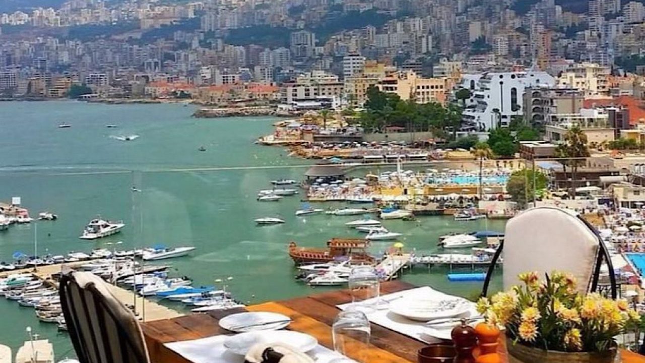 tyr restaurant