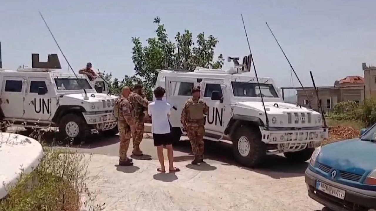 un