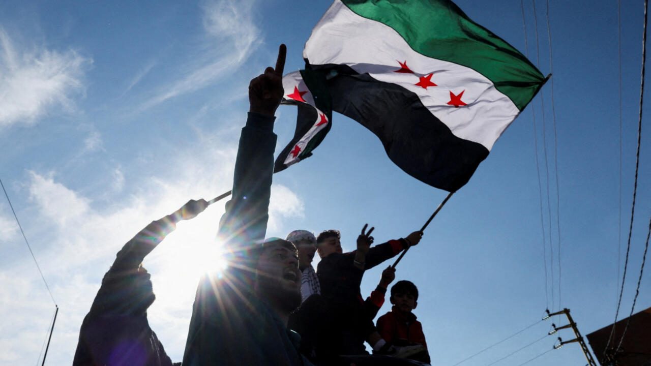 w1280-p16x9-2024-12-08T112748Z_348350233_RC2YKBAV4SNW_RTRMADP_3_SYRIA-SECURITY