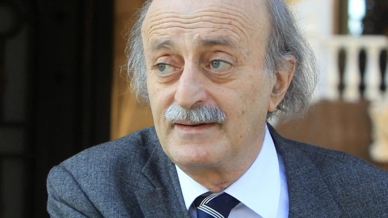 walid-jumblat-looking-on-the-right walid-jumblat-looking-on-the-right