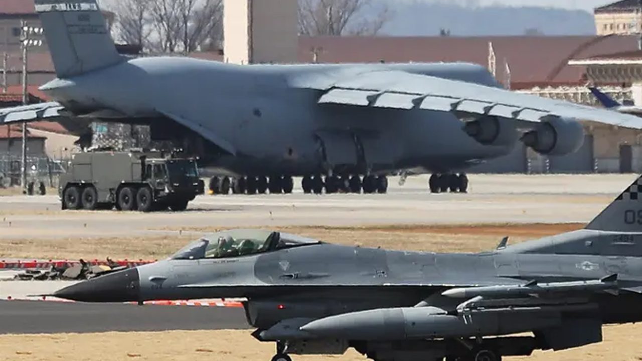 war-planes
