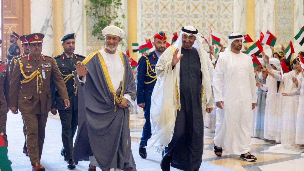 الامارات-وعمان