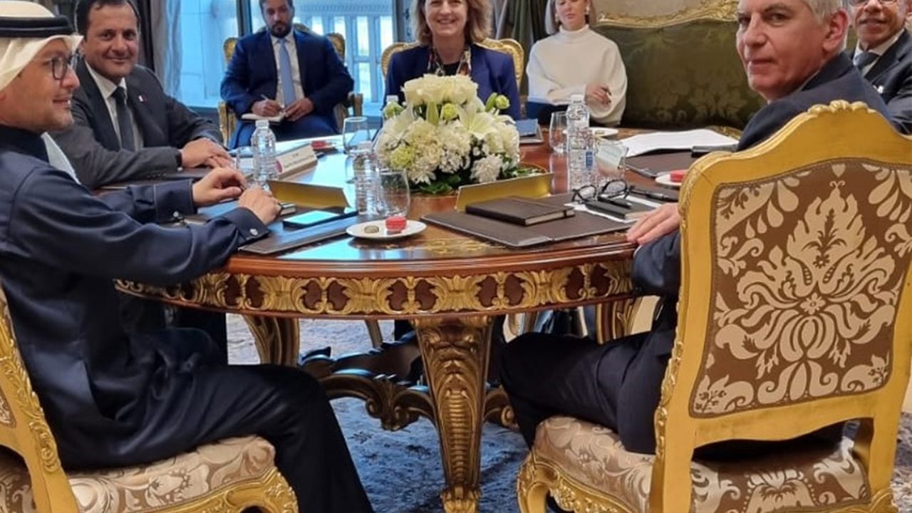 الخماسية
