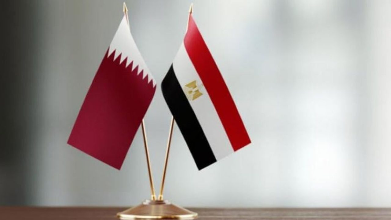 العلم-المصري-والقطري
