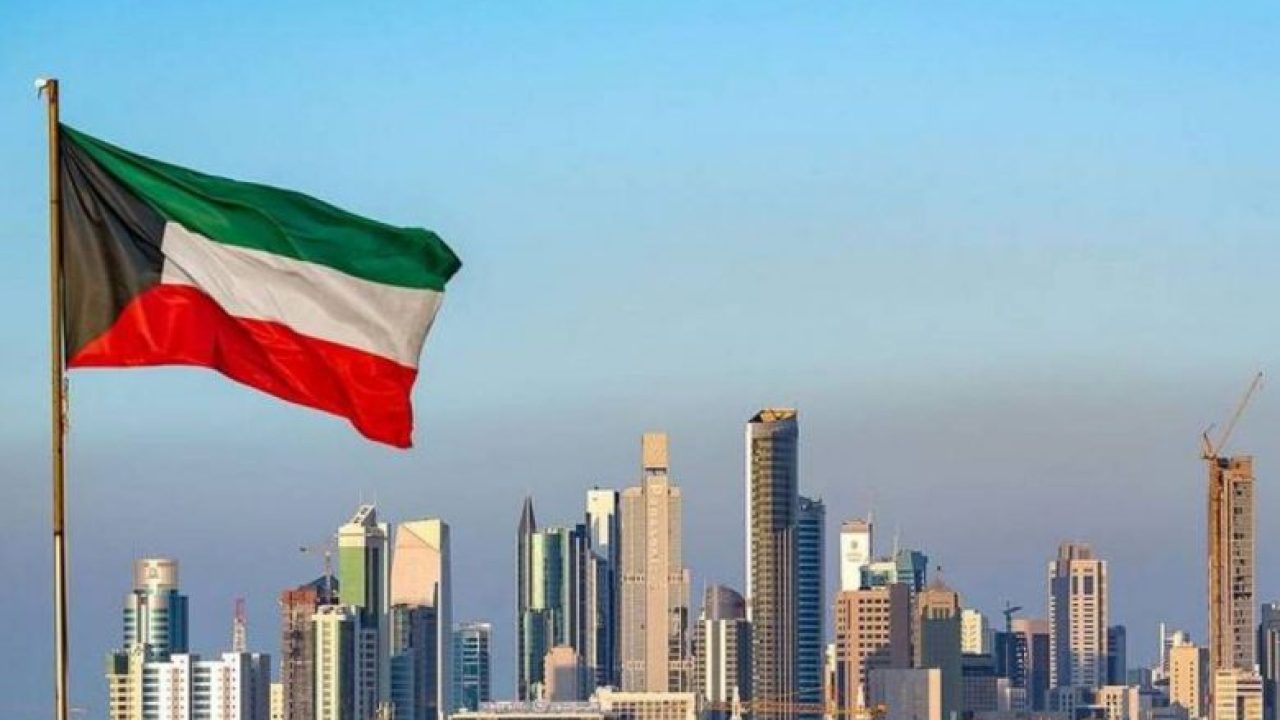 معظمهم-لبنانيون..-الكويت-تمنع-100-وافد-من-تجديد-إقاماتهم-780x470